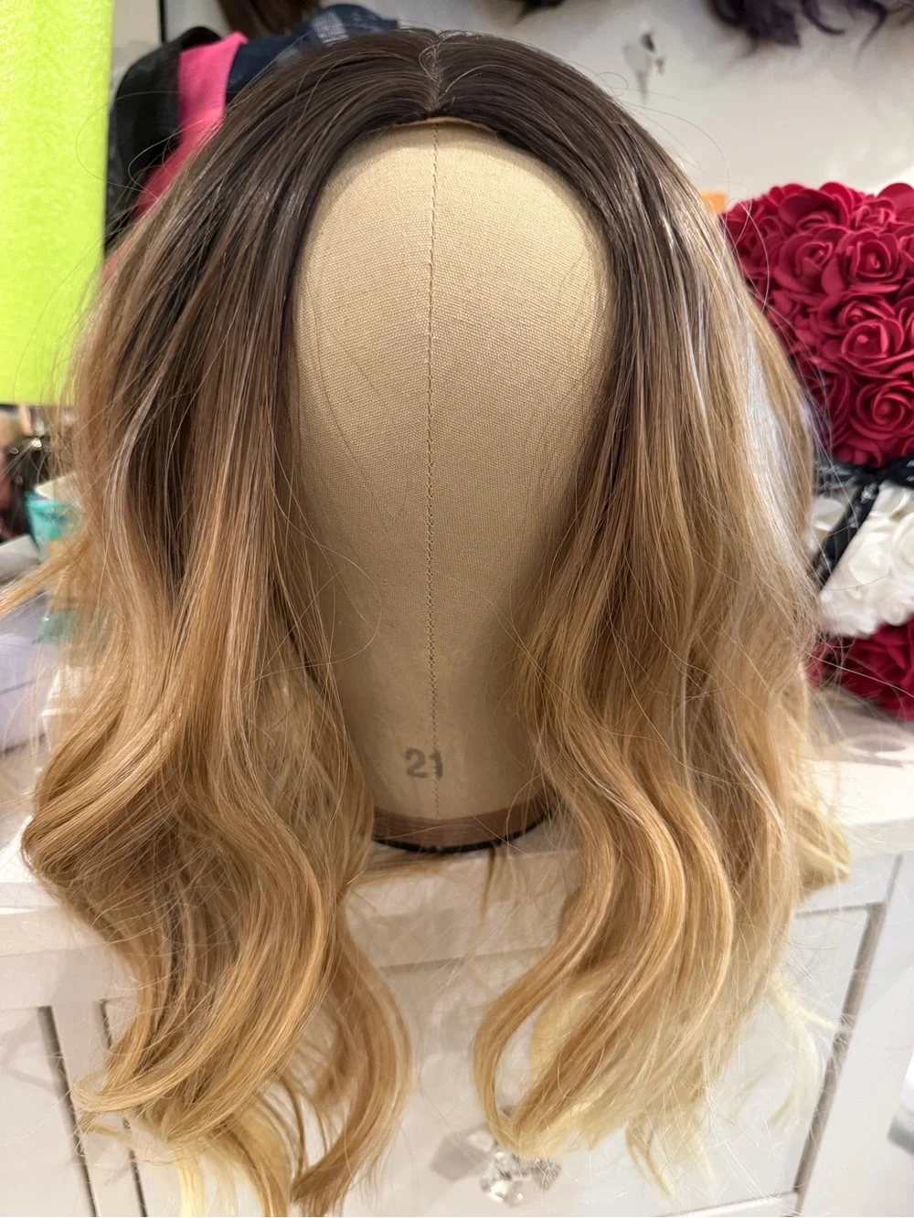Blonde Wavy Women’s Wig - Natural Honey Blonde